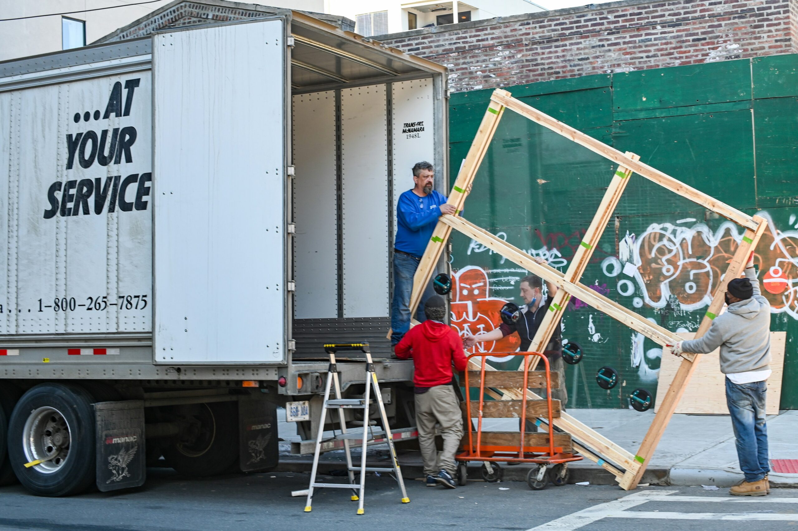 Rubbish removal in London Waste removal in London Waste management company London House movers in London